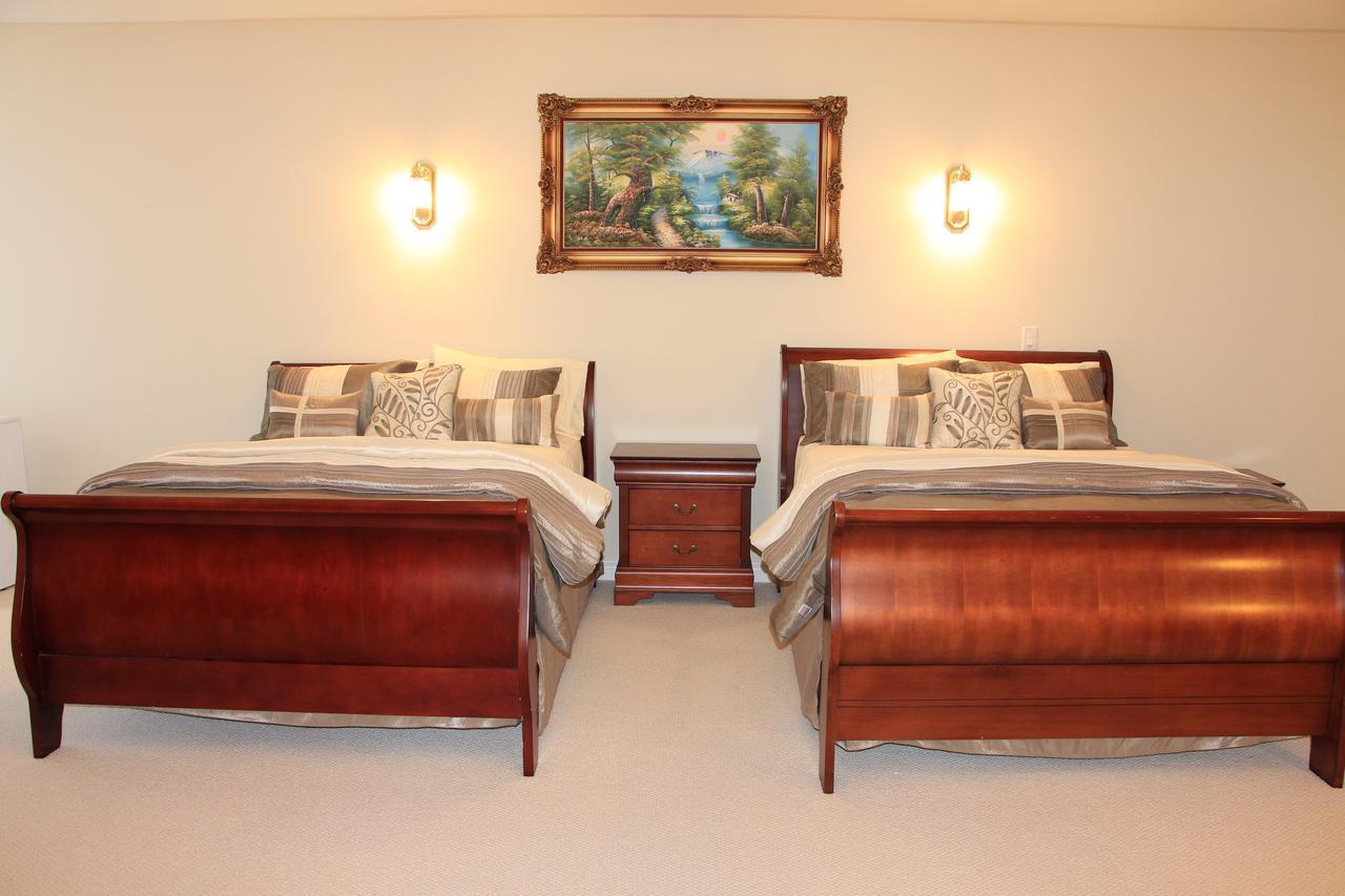 The White House Boutique B&B Niagara-on-the-Lake Esterno foto