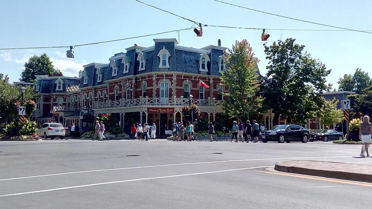 The White House Boutique B&B Niagara-on-the-Lake Esterno foto